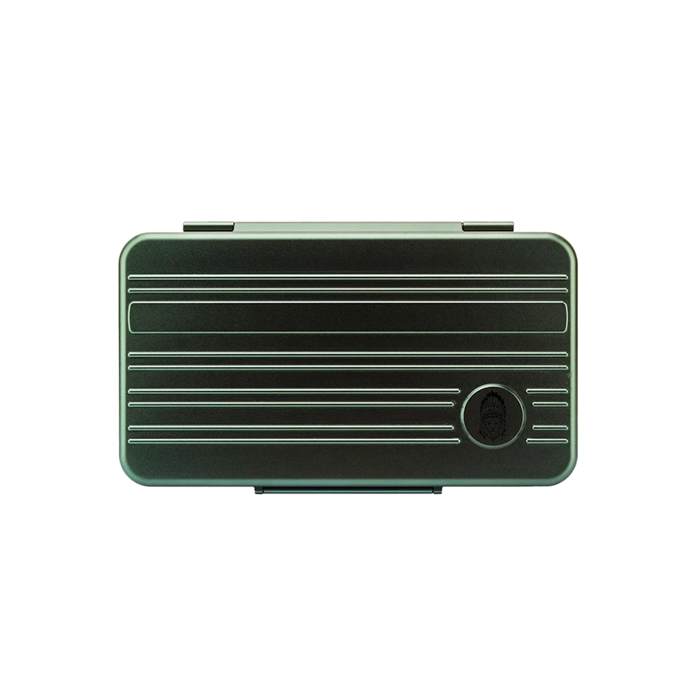 Boîte de transport métallique pour 5 cigares, couleur verte, design élégant et protection.
